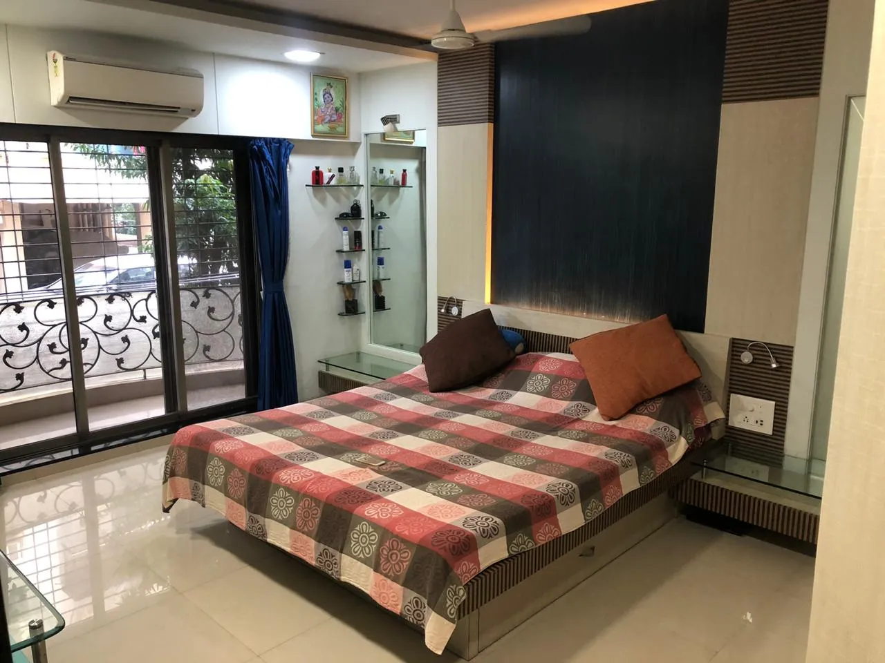 3 BHK Flats for Sale in Prayushi CHS, Santacruz West