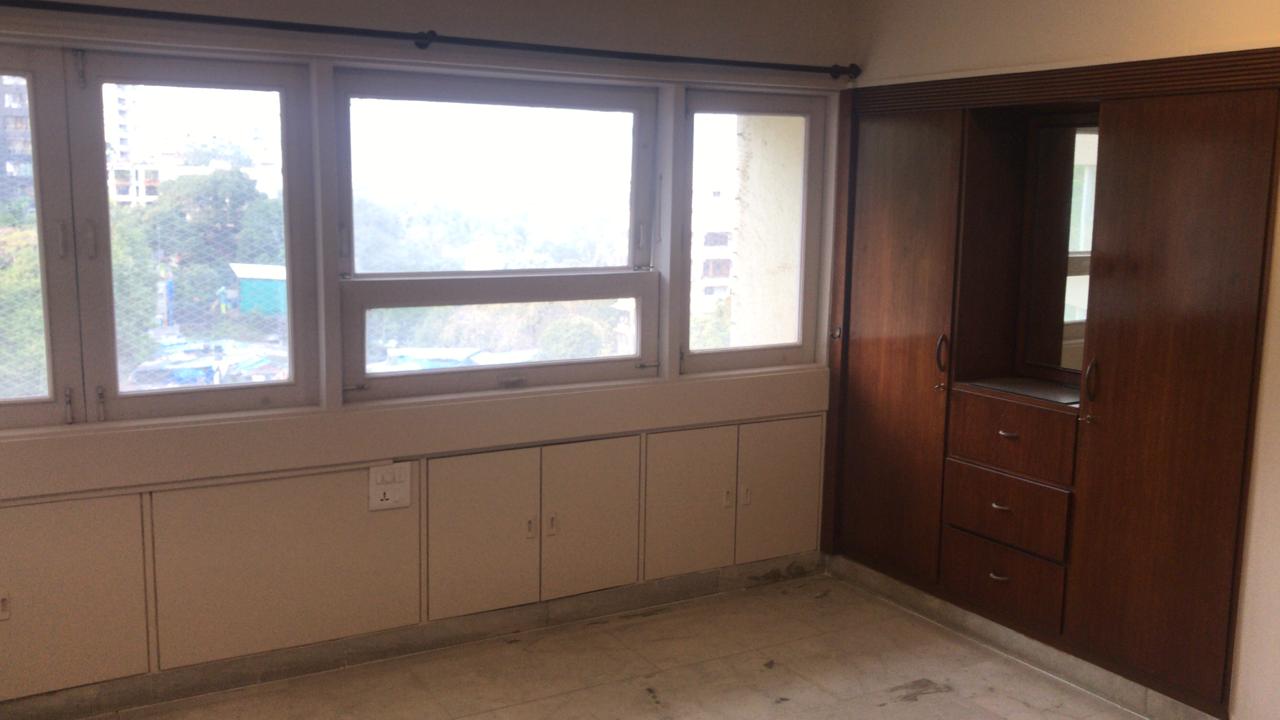 Bedroom 31 - Ashiana Glaxo, Bandra West