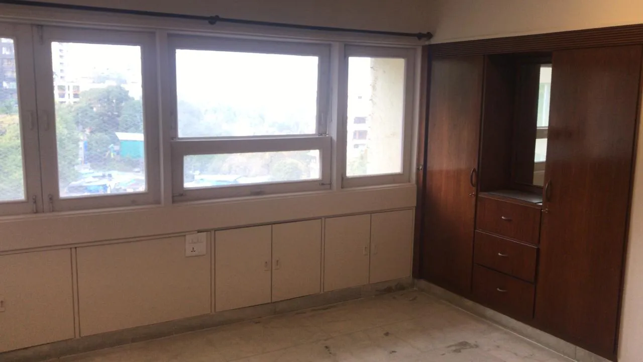 2 BHK Flats for Sale in Ashiana Glaxo, Bandra West