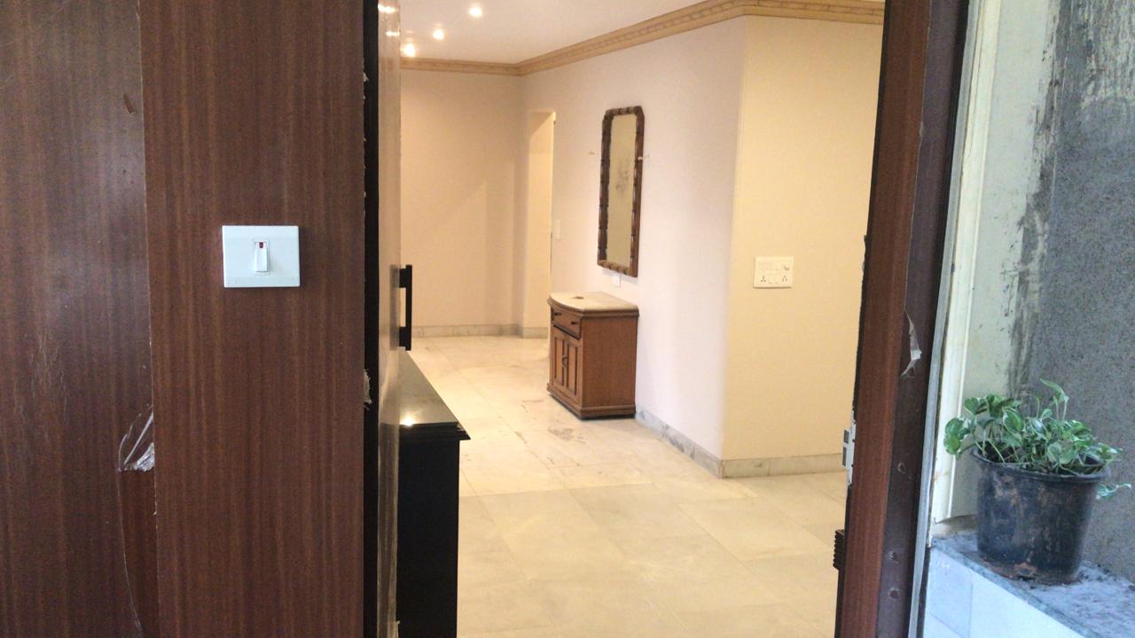 Building2 - Ashiana Glaxo, Bandra West