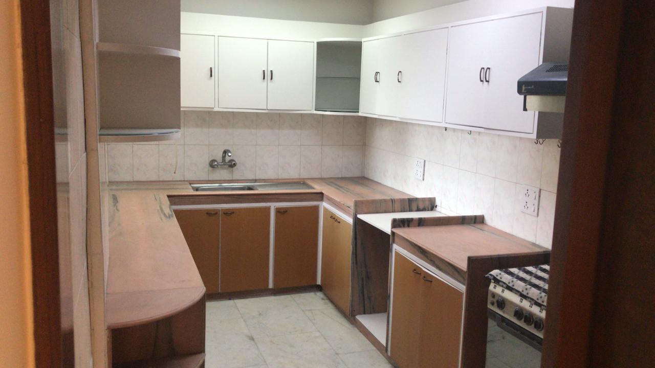 2 BHK Ashiana Glaxo, Bandra West — for Rent — photo 2