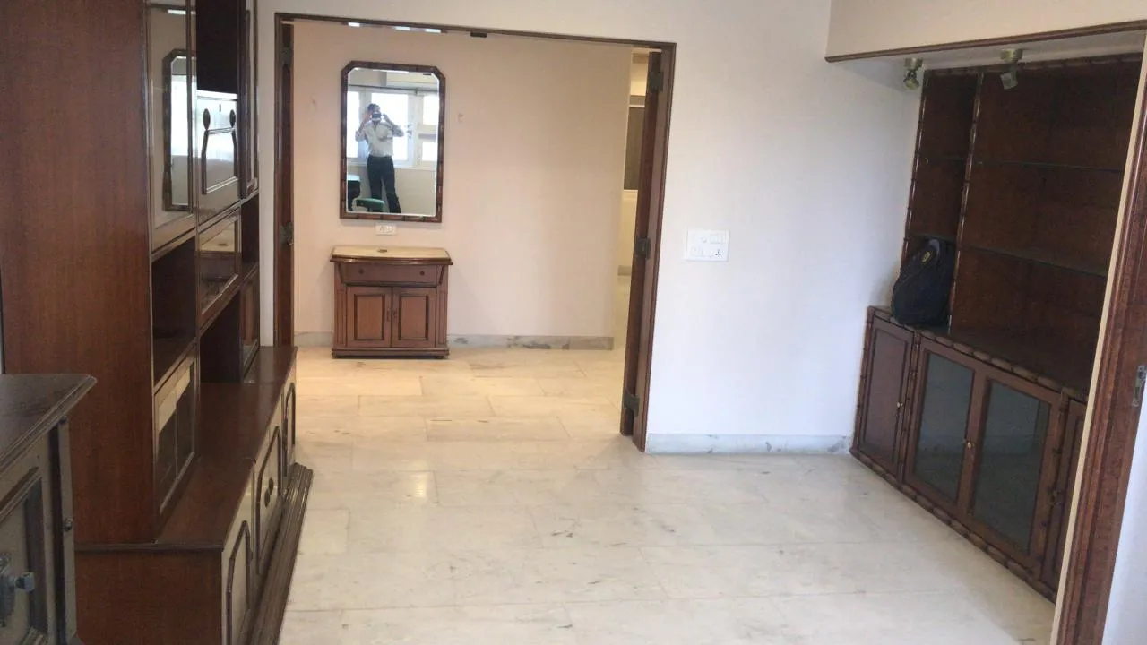 2 BHK Flats for Sale in Ashiana Glaxo, Bandra West