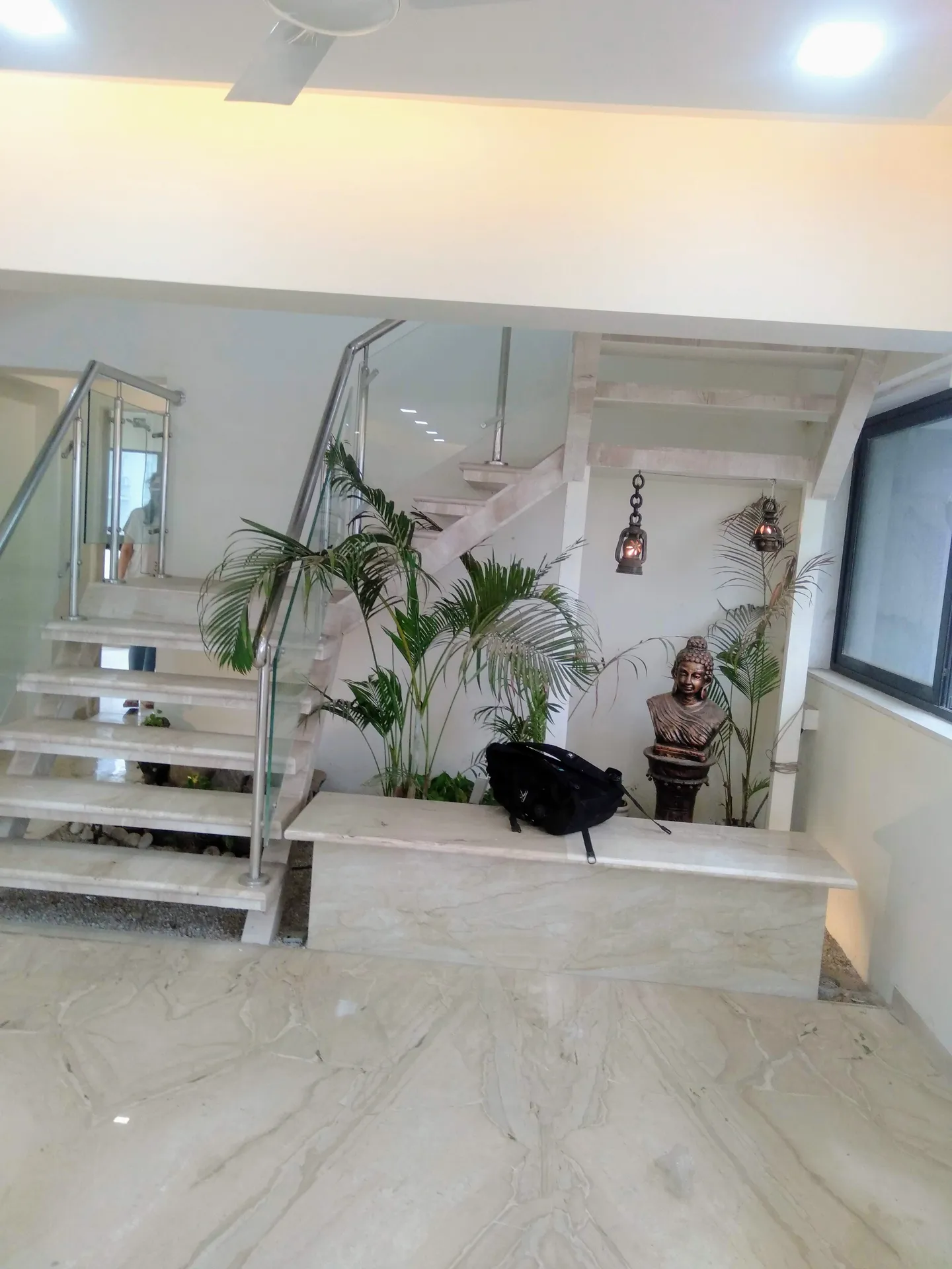 5 BHK Flats on Rent in Kakkad Classic, Khar West