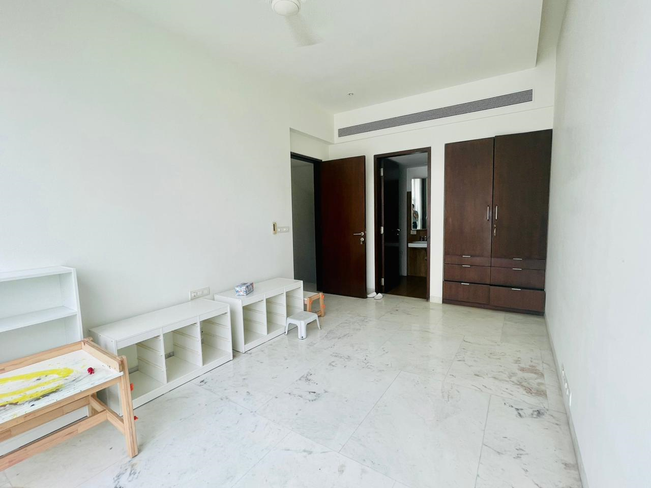 17 - Writers Residences, Bandra West