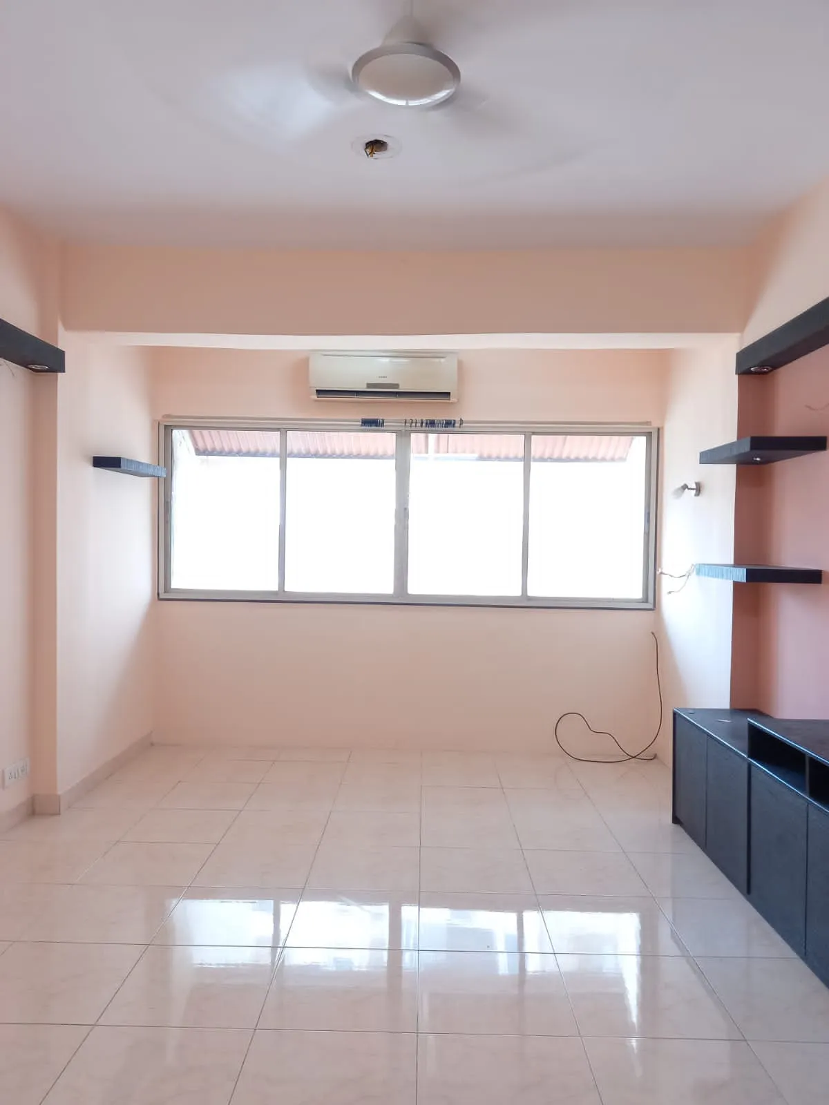 2 BHK Flats on Rent in Cozy Home, Bandra West