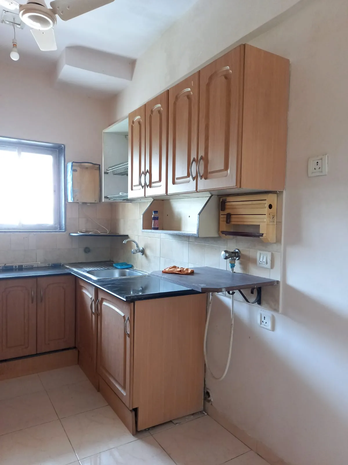 2 BHK Flats on Rent in Cozy Home, Bandra West