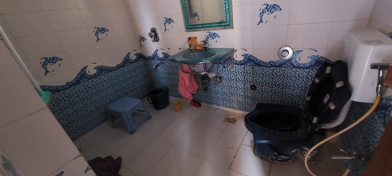 Bathroom 2 - Krishna Baug, Khar West