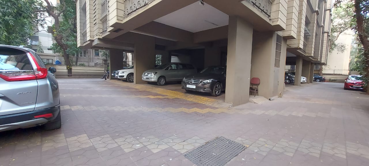 Building - Krishna Baug, Khar West