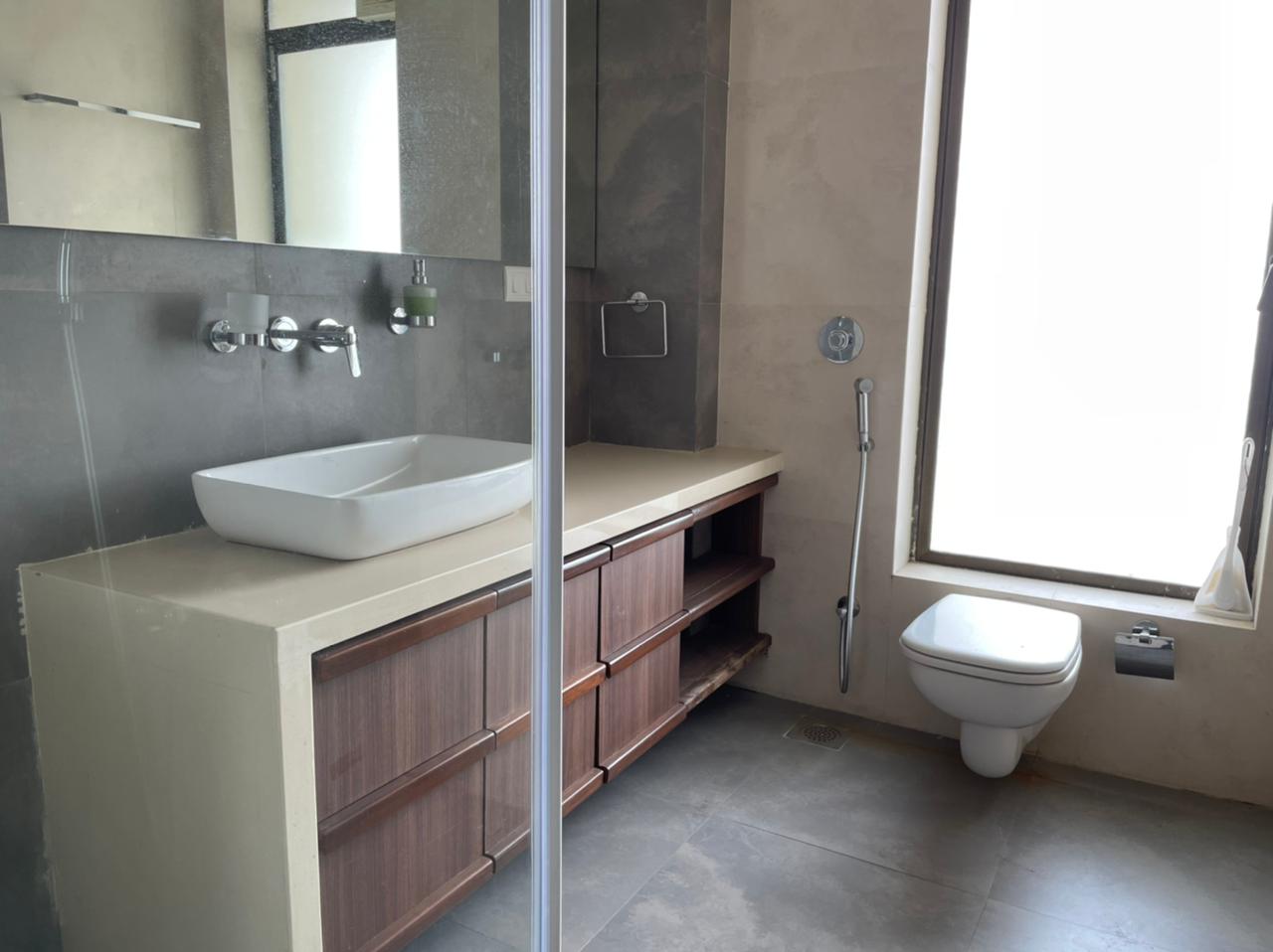 Building20 - Naman Residency, Bandra East