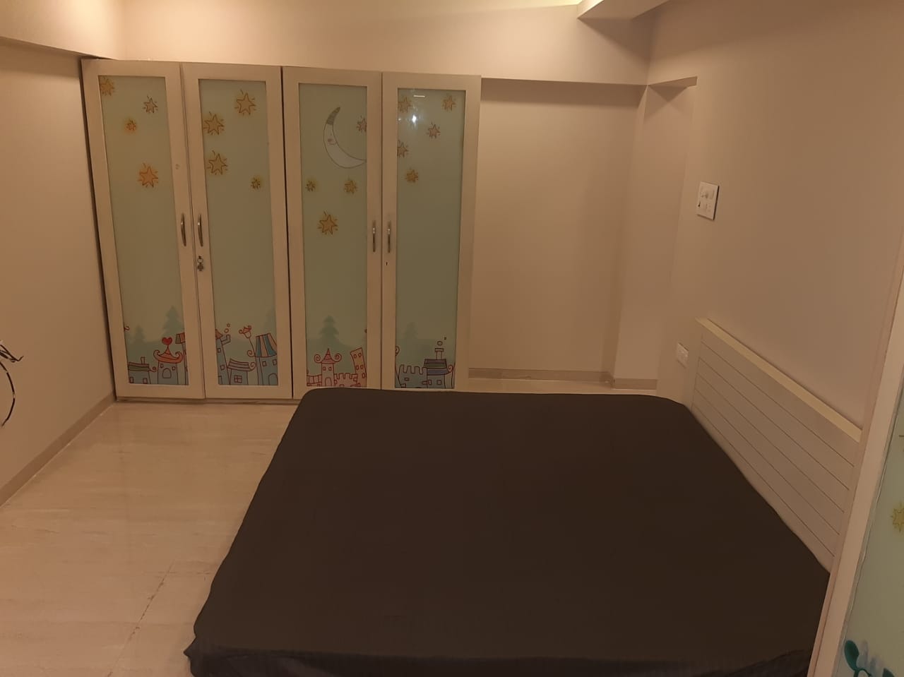 Bedroom 3 - Everest Apartments, Bandra West