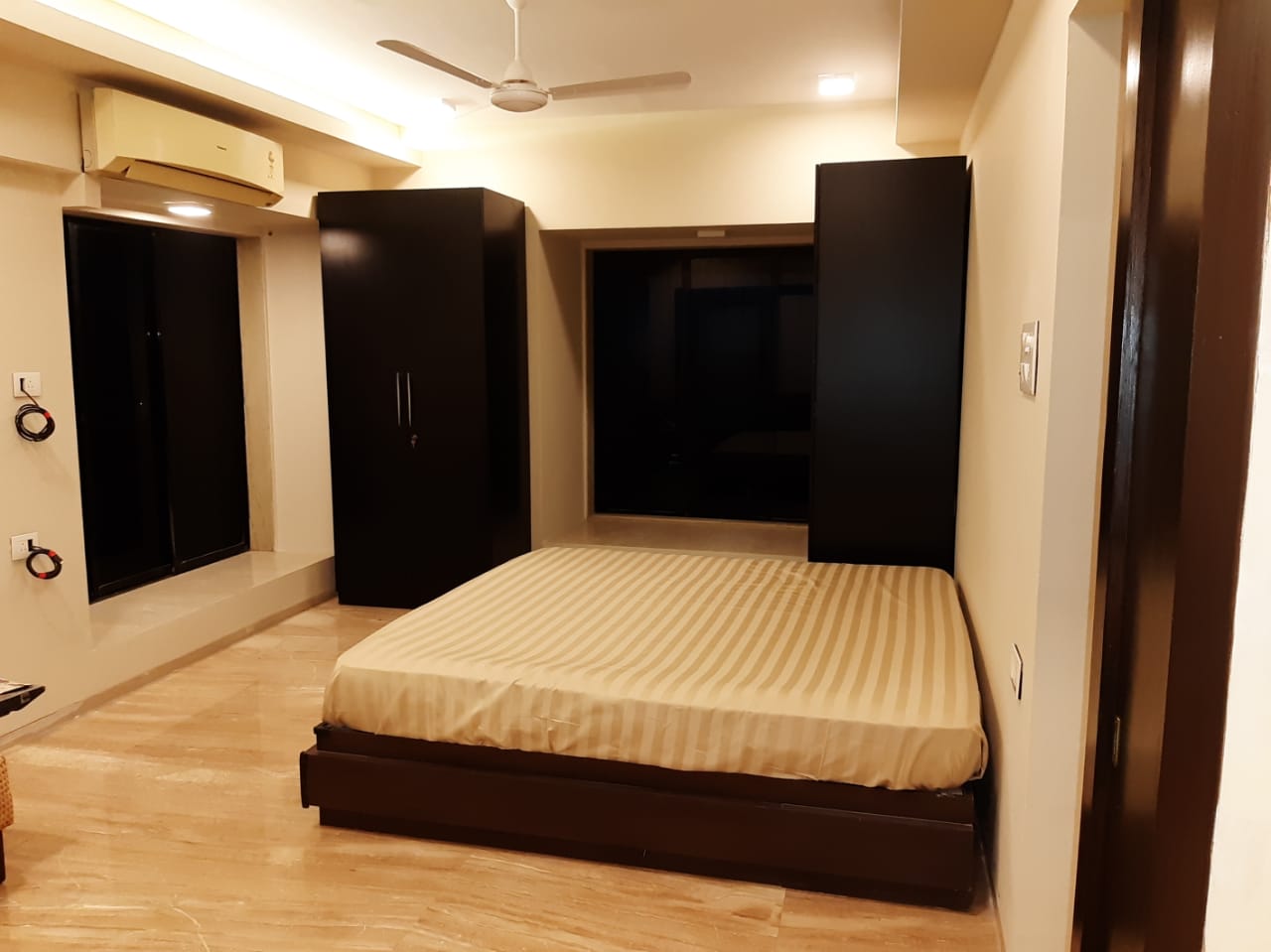 Master Bedroom - Everest Apartments, Bandra West