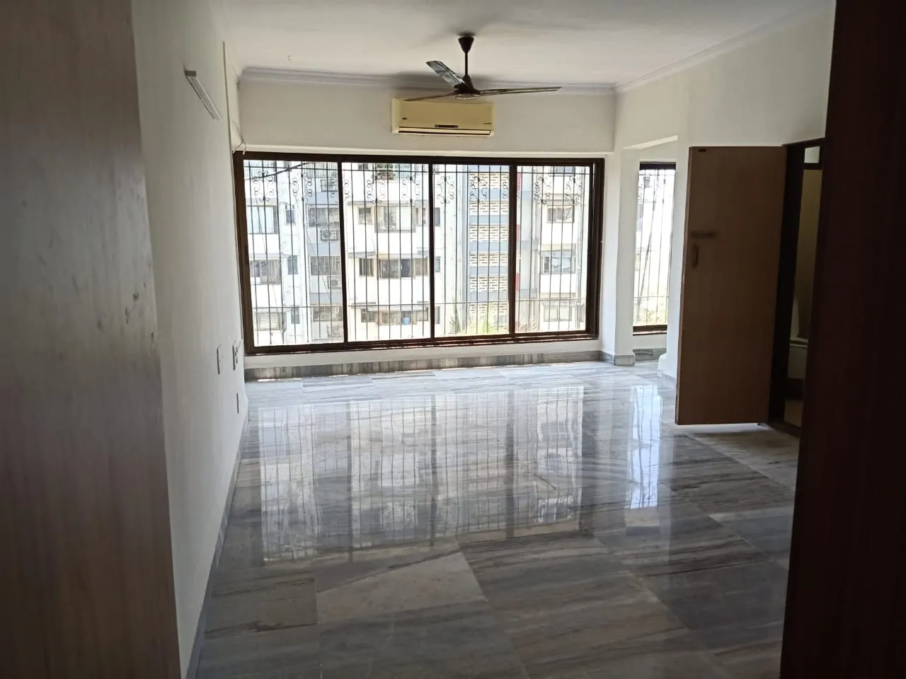 2 BHK Flats on Rent in Captain Villa, Bandra West