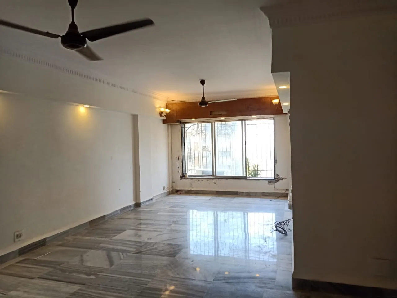 2 BHK Flats on Rent in Captain Villa, Bandra West