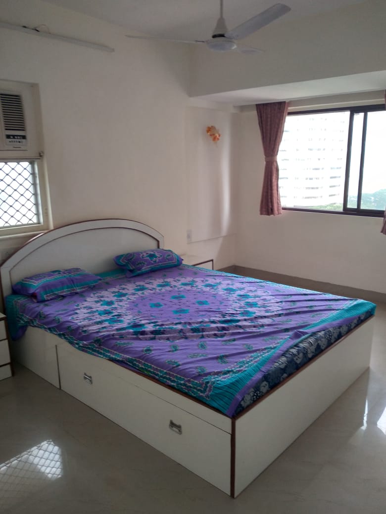 Master Bedroom - Satnam Apartment, Cuffe Parade