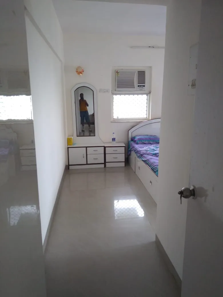 3 BHK Flats on Rent in Satnam Apartment, Cuffe Parade