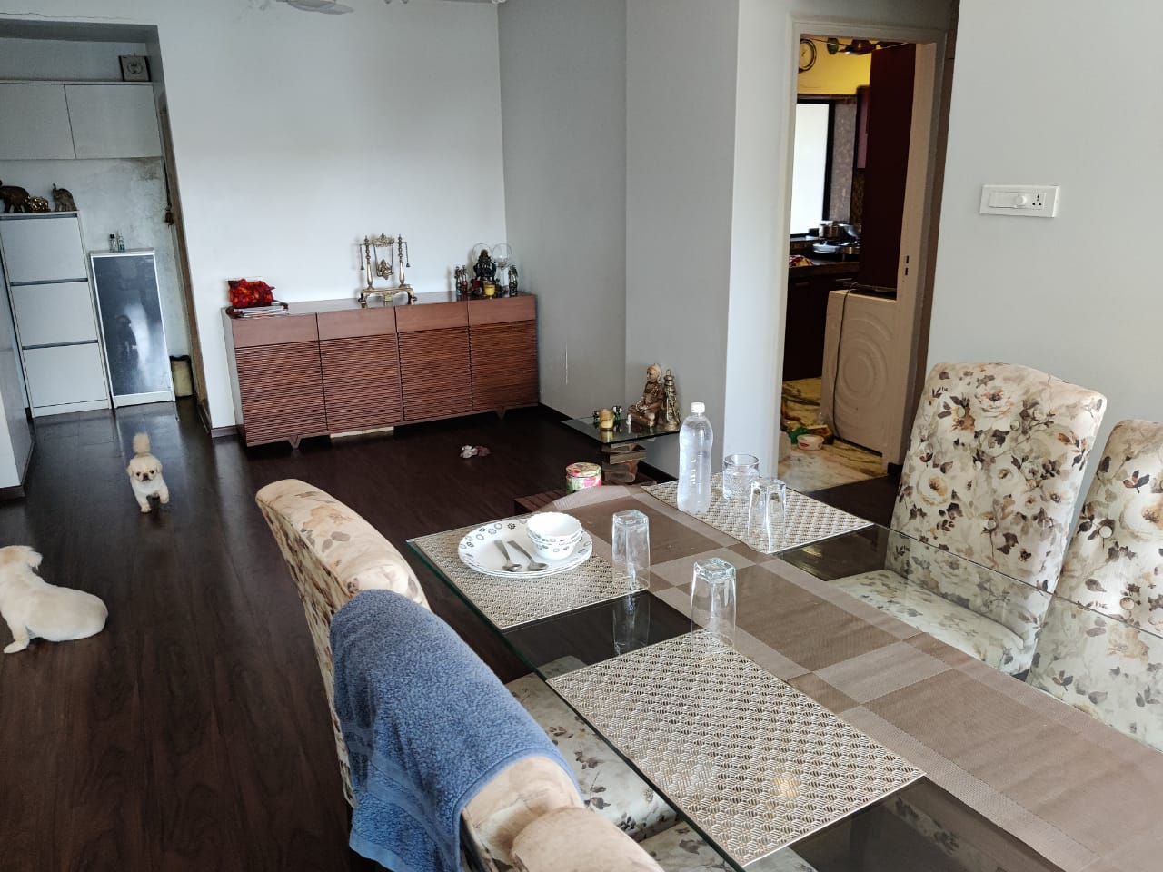 Dining1 - Aashit Apartment, Juhu