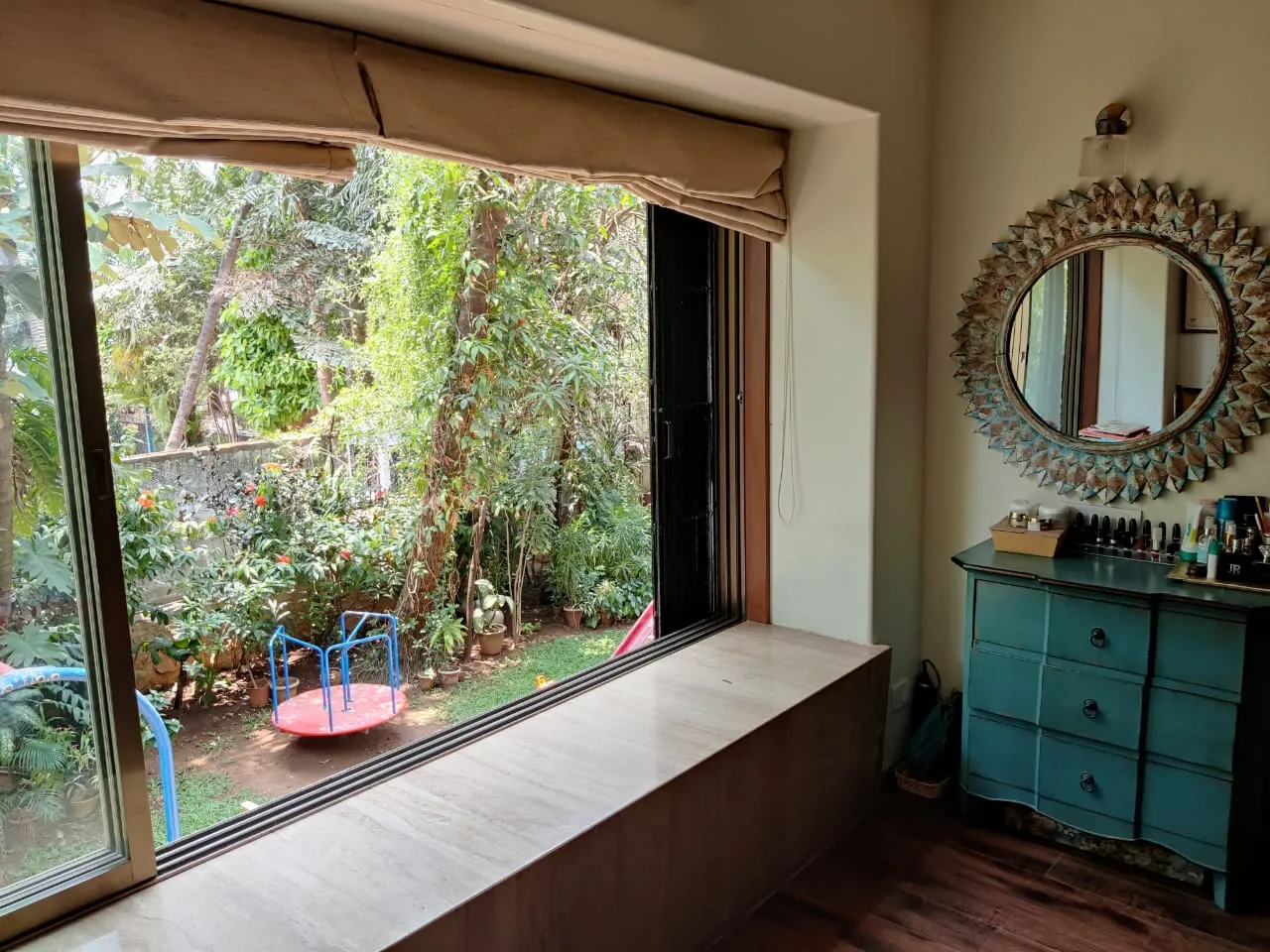 3 BHK Flats on Rent in Aashit Apartment, Juhu