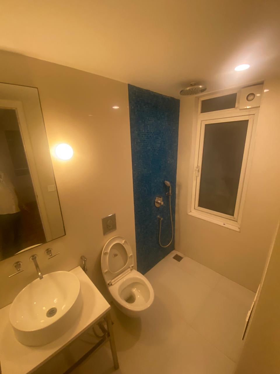 Bathroom 2 - Lodha Fiorenza Roma, Goregaon East