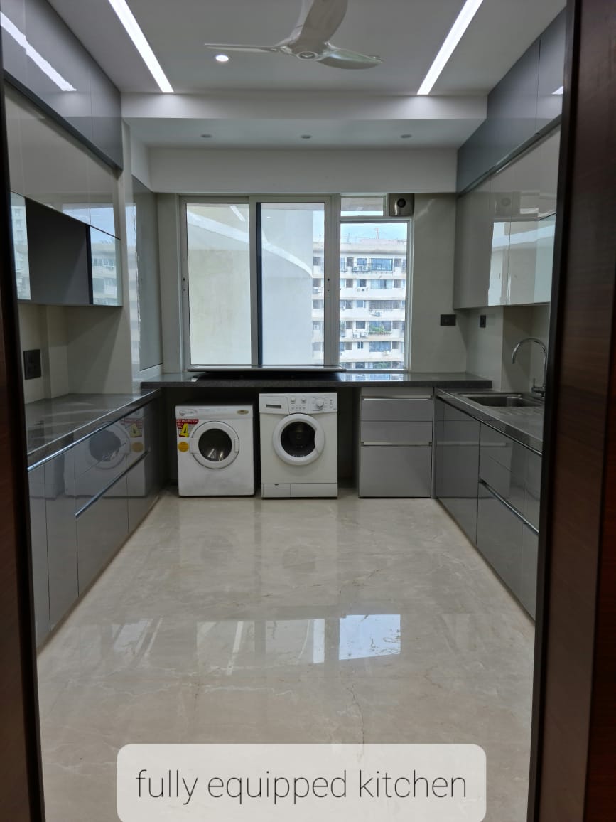 5 BHK Flats on Rent in Joy Legend, Khar West