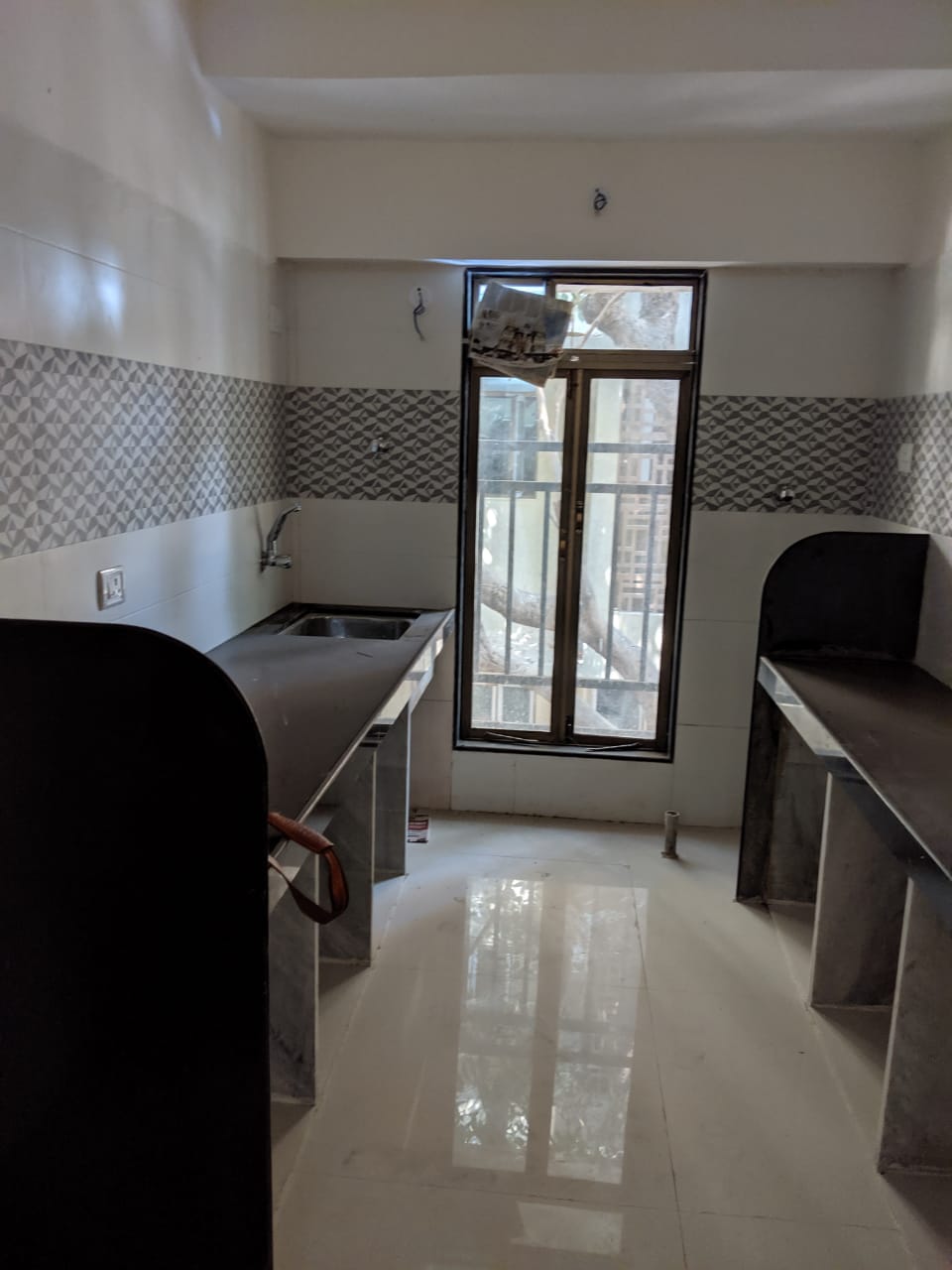 2 BHK Unfurnished in Gokul Mohan , Santacruz West