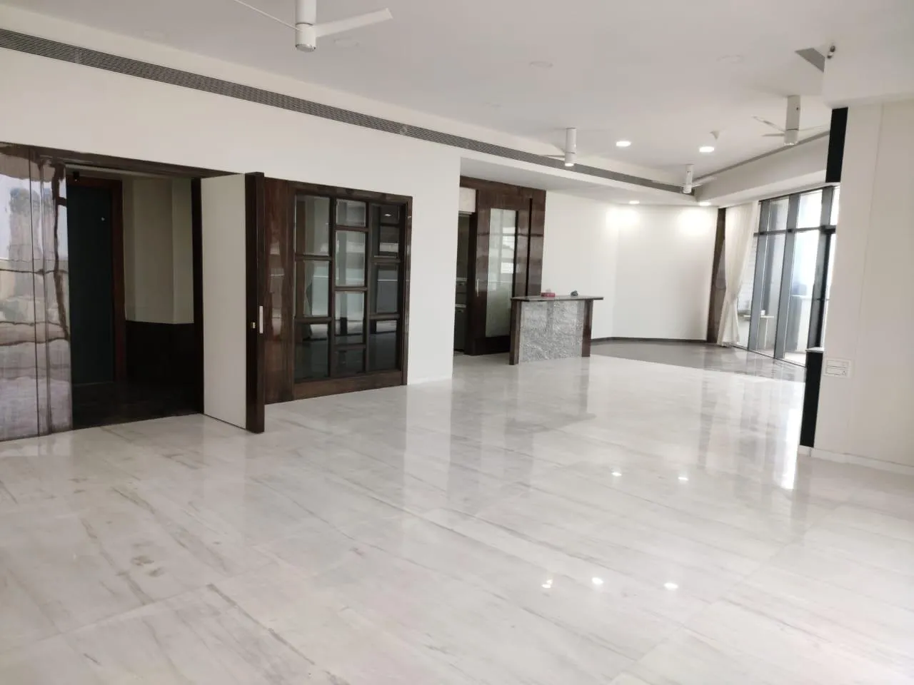 4 BHK Flats on Rent in Omkar 1973, Worli
