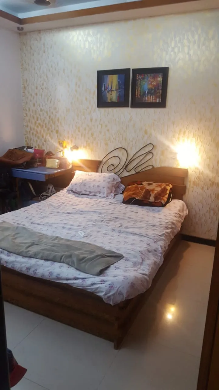 2 BHK Flats on Rent in Georgina Apartment, Bandra West