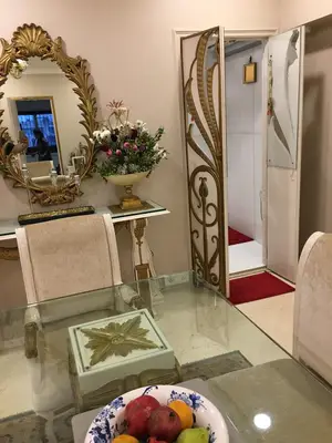 3.5 BHK Shraddha Suman, Juhu — for Rent — photo 5 thumbnail