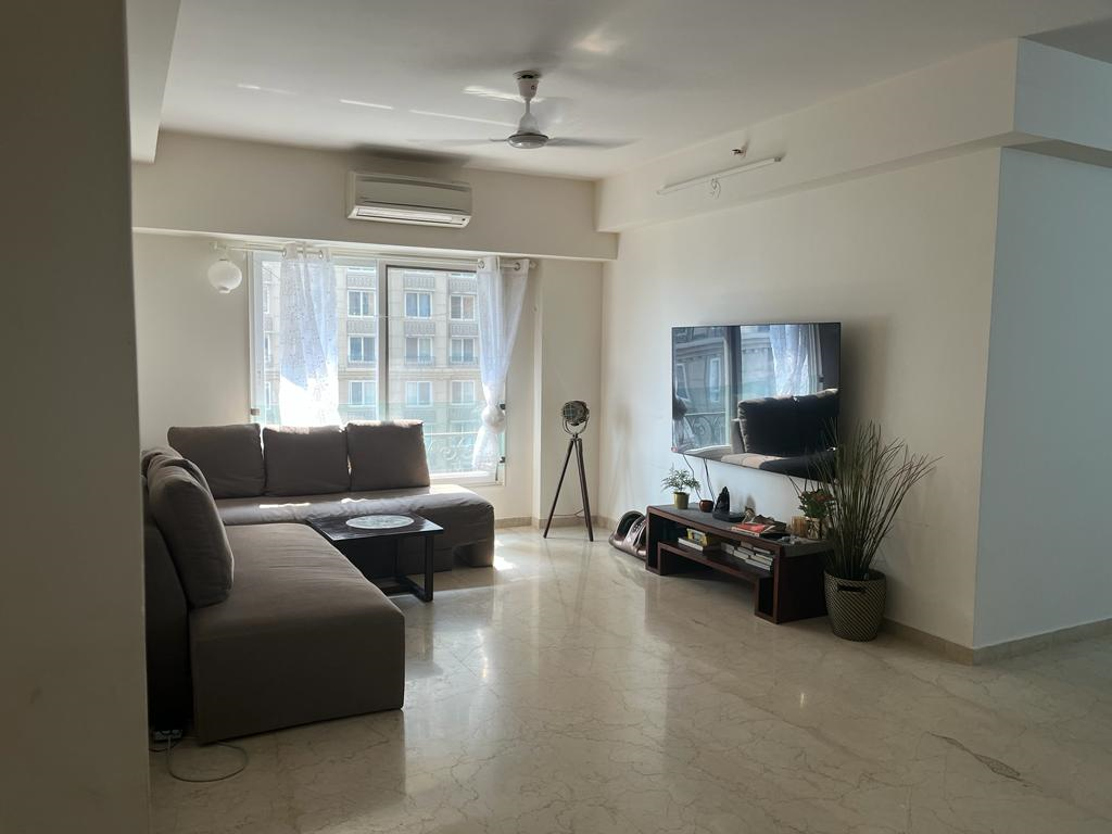 19 - Kanakia Paris, Bandra East