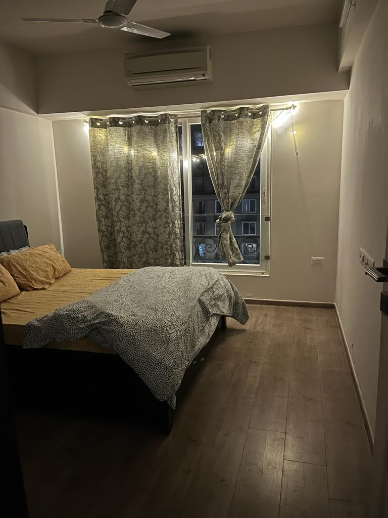 3 BHK Semi Furnished in Kanakia Paris , Bandra East