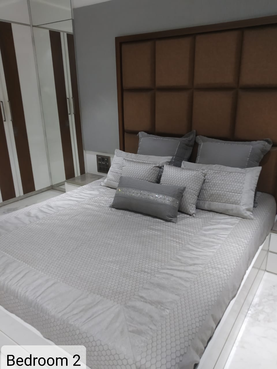 3 BHK Valencia, Juhu — for Rent — photo 8