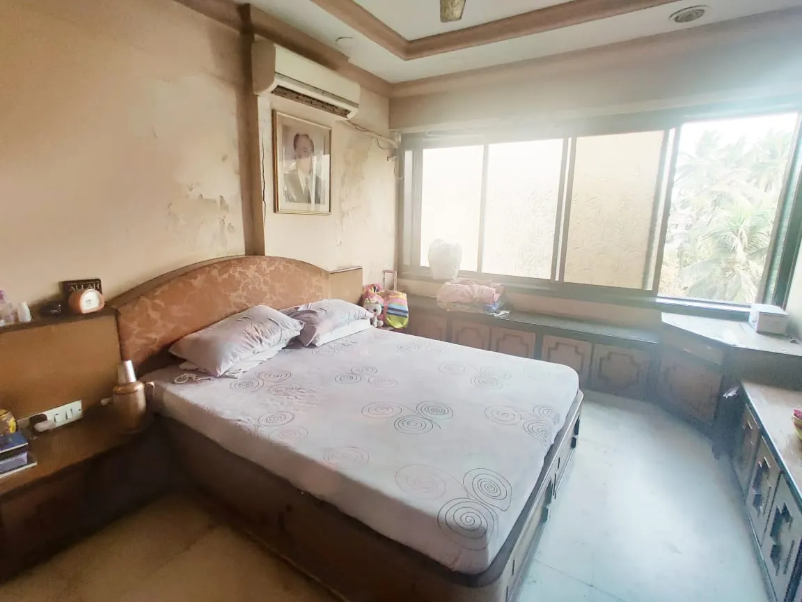 3 BHK Flats on Rent in Peter Apartment, Bandra West