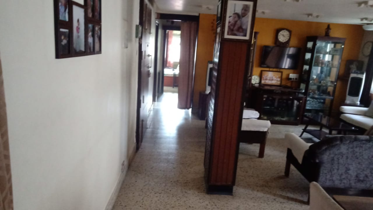 3 - Om Shri Gurudev , Khar West