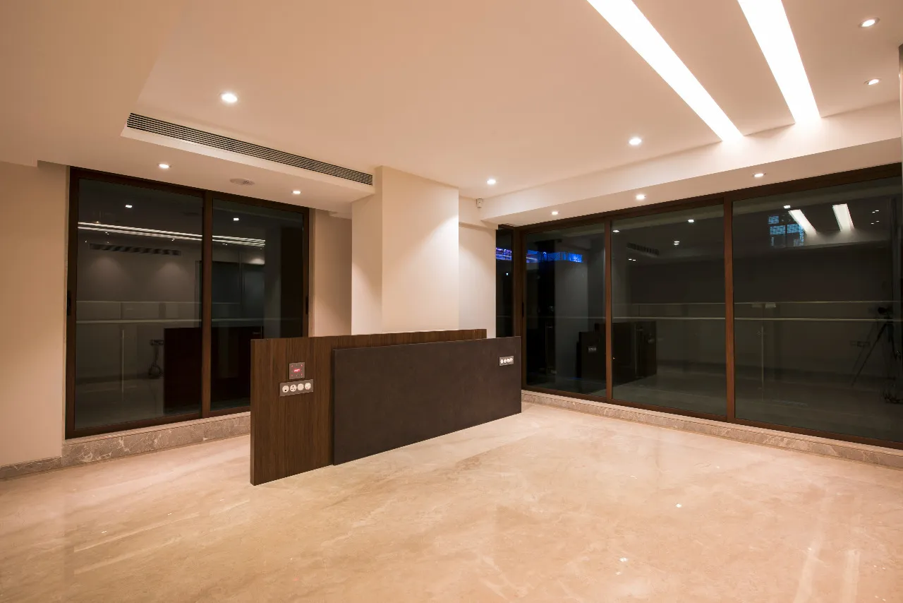 4 BHK Flats on Rent in Khushi Belmondo, Santacruz West