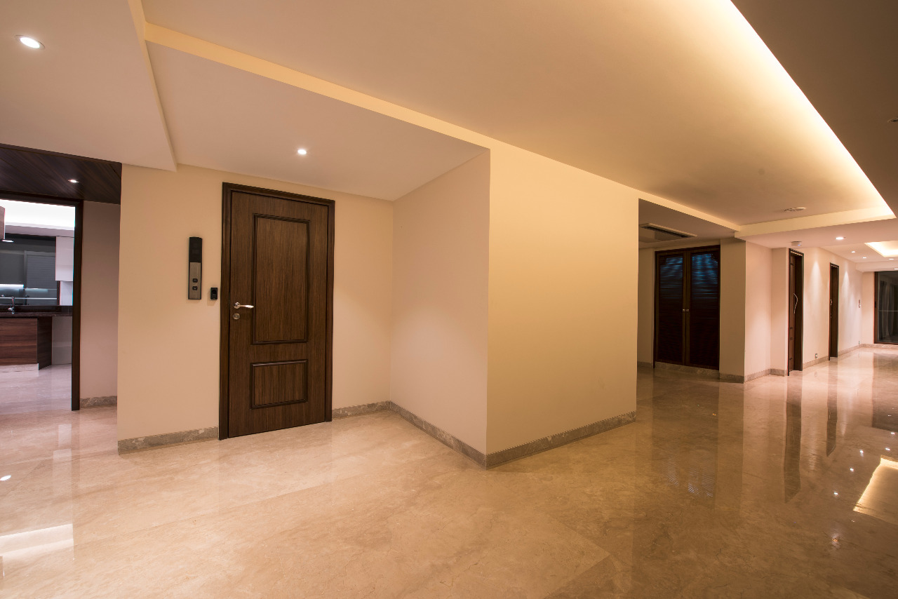 9 - Khushi Belmondo, Santacruz West