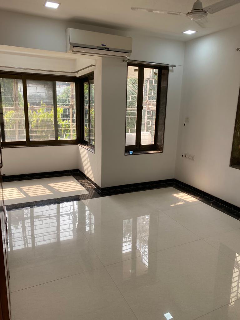 18 - Apsara Cosmopolitan, Bandra West