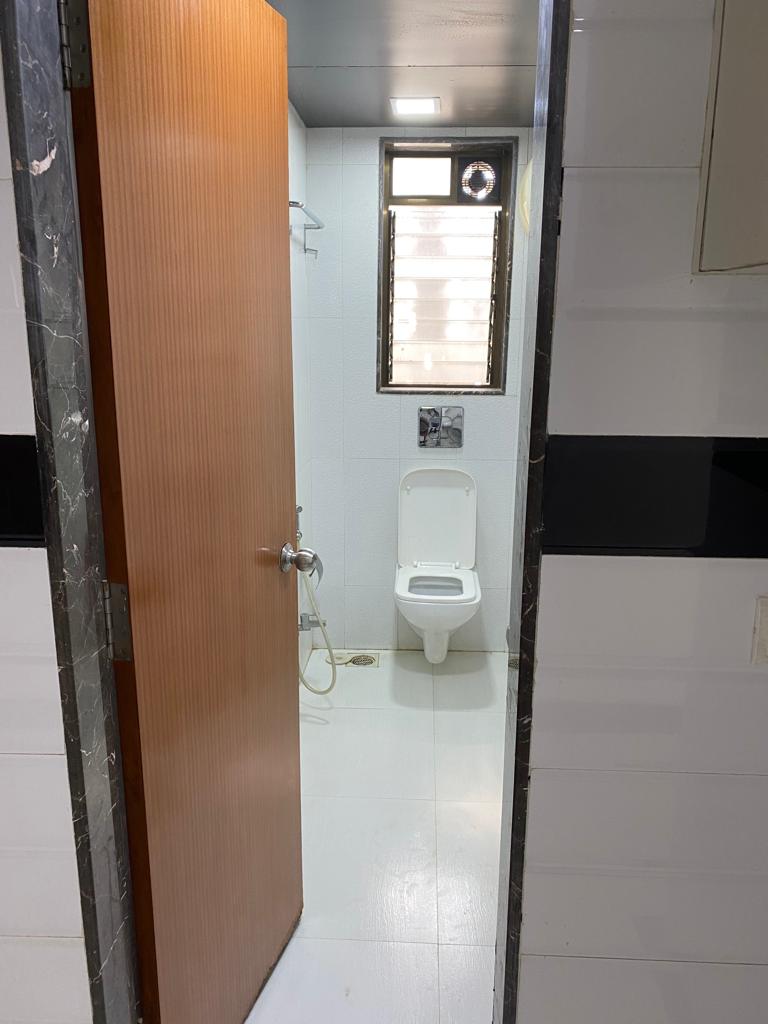 2 BHK Flats for Sale in Apsara Cosmopolitan, Bandra West