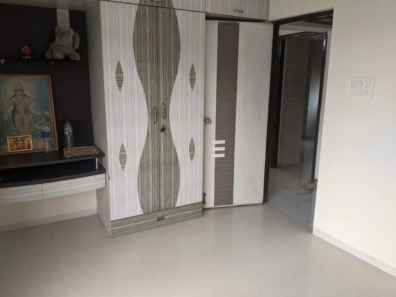 4 BHK Flats on Rent in Aditya, Juhu