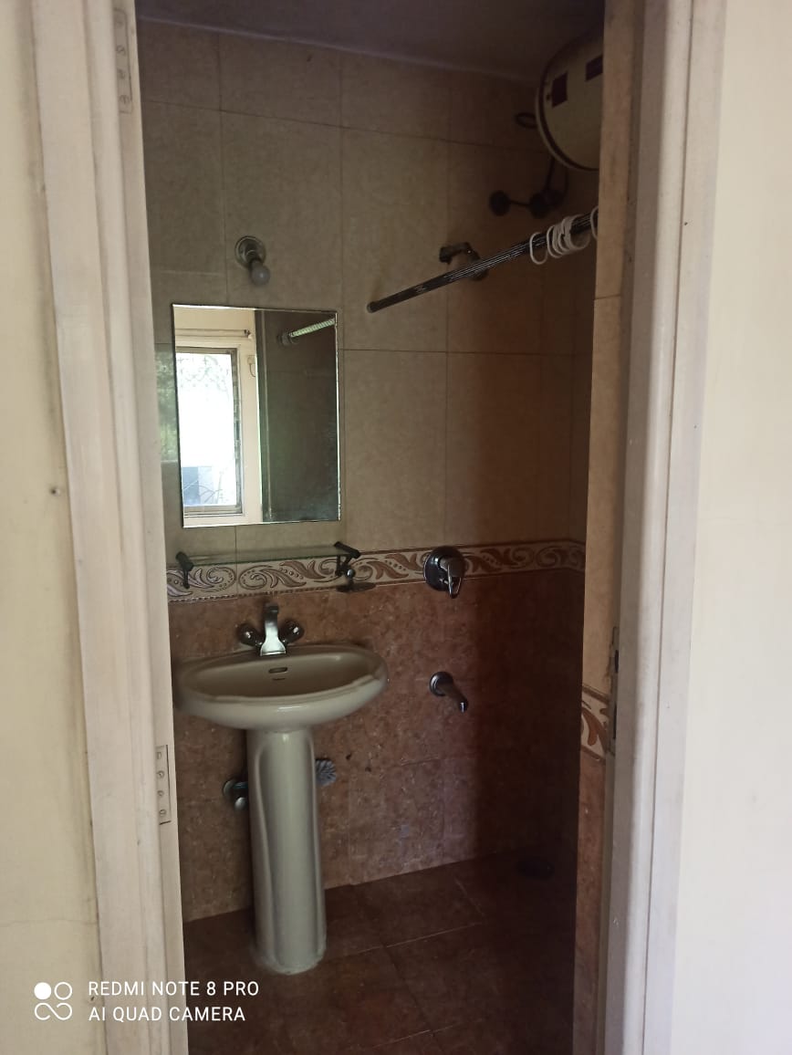 06 - Windswept, Juhu