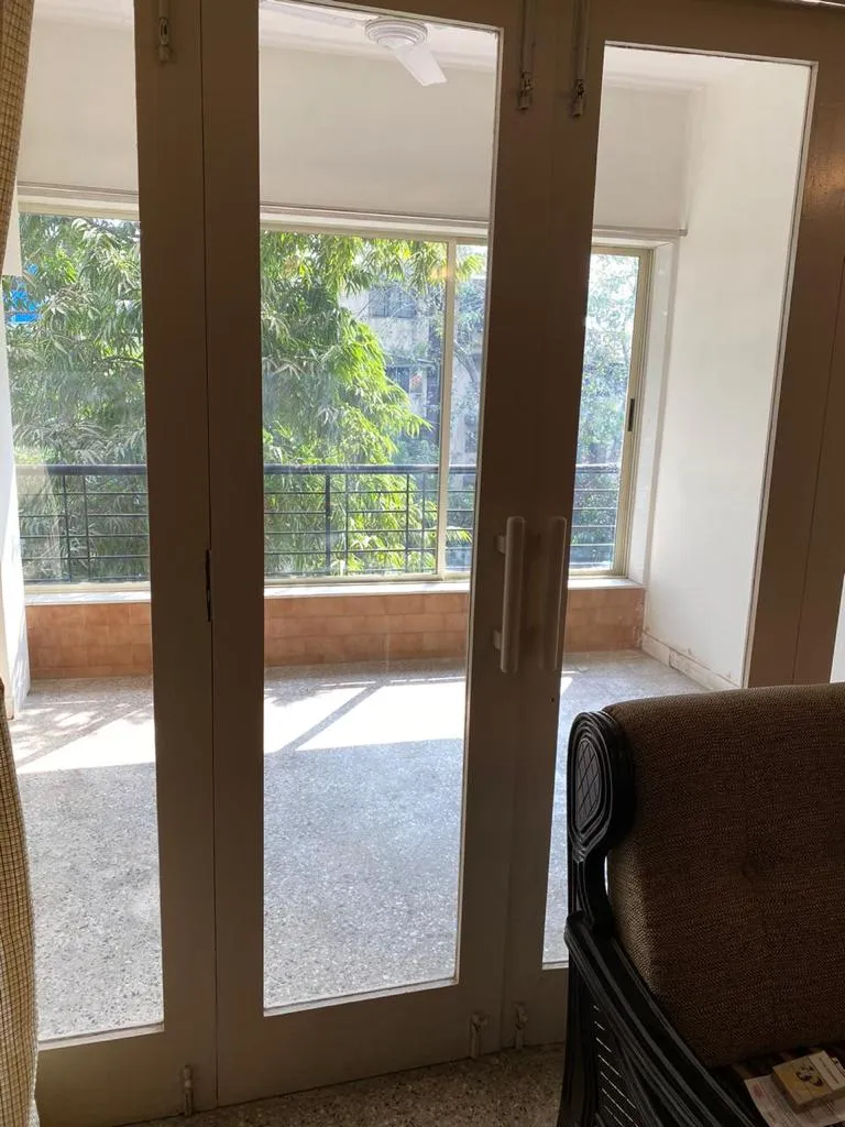 2 BHK Flats on Rent in Maneck Mahal, Juhu