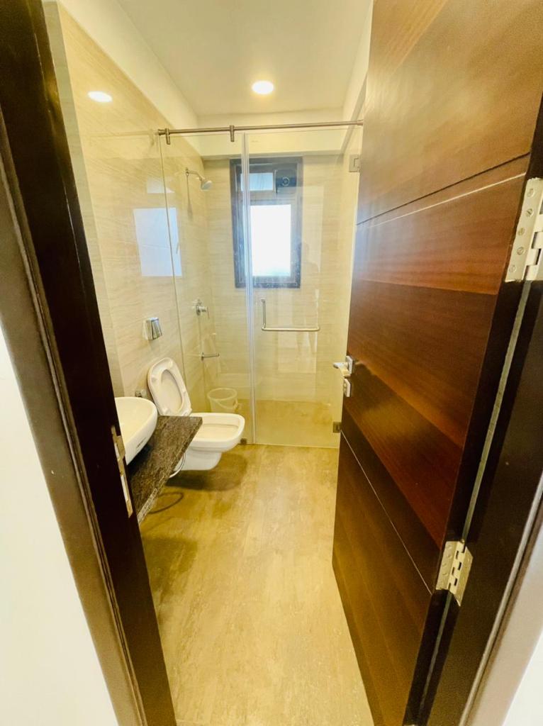 5 - 36Ab, Bandra West