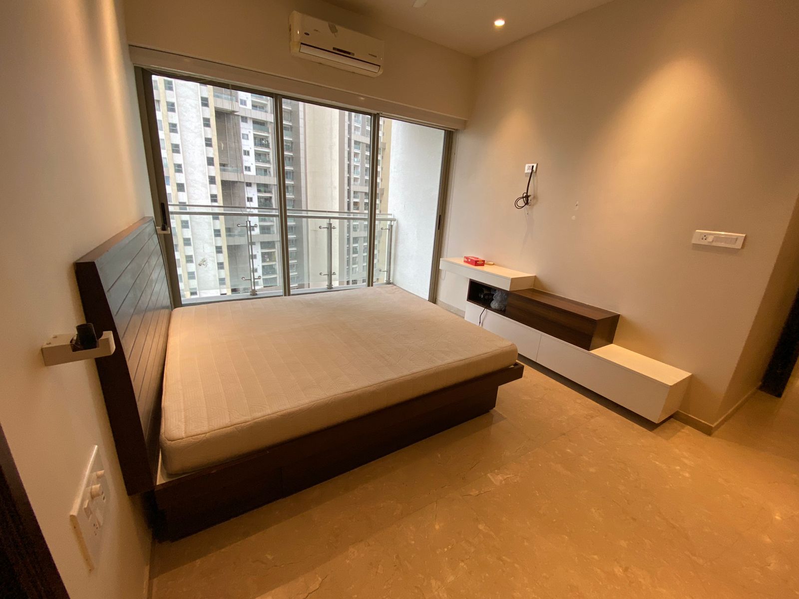 05 - Lodha Primero, Mahalaxmi