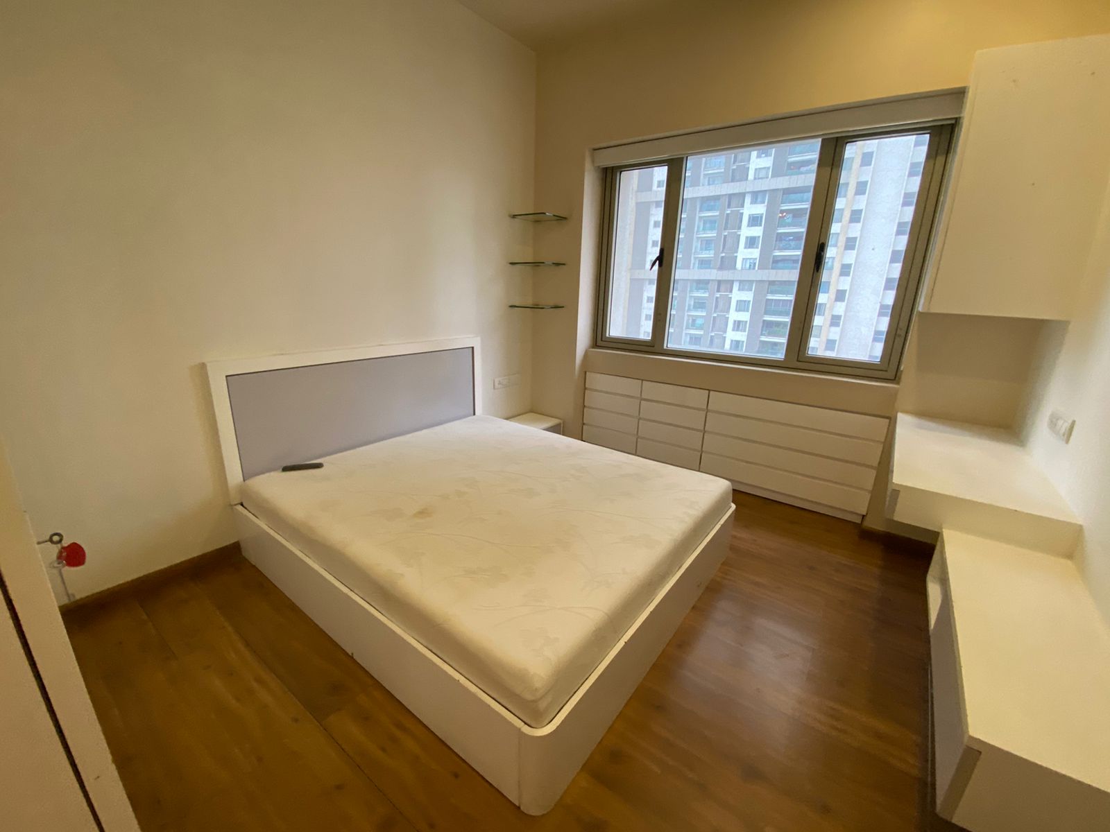 10 - Lodha Primero, Mahalaxmi