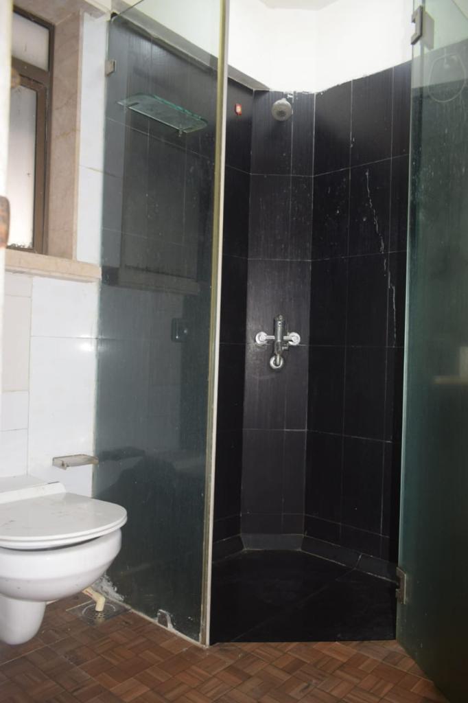 3 BHK Flats for Sale in RNA Azzure, Bandra East