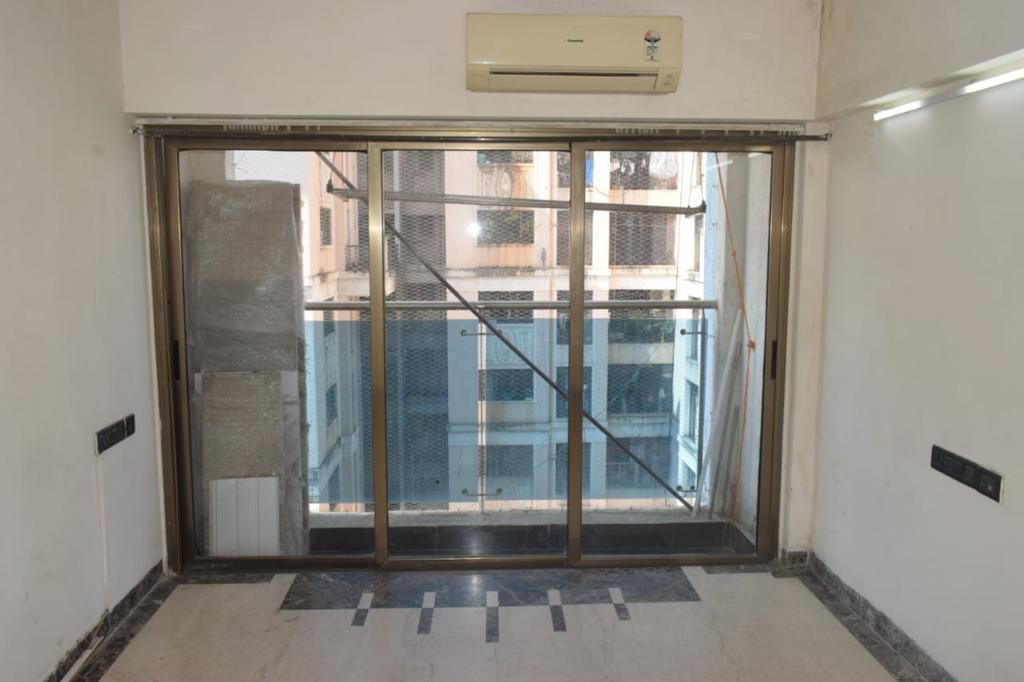 13 - Rna Azzure, Bandra East