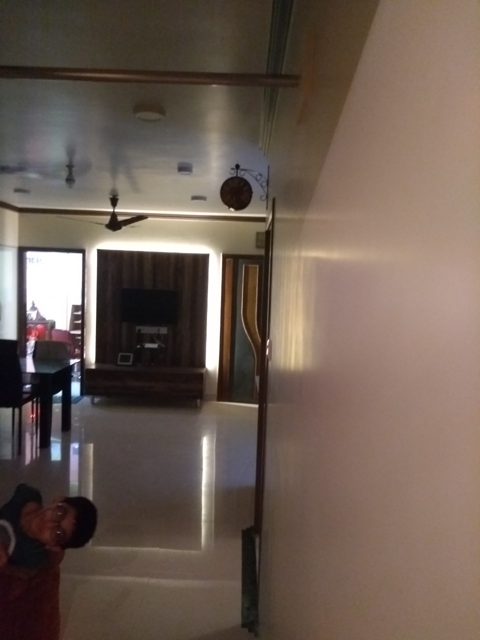 18 - Grace Classic, Khar West