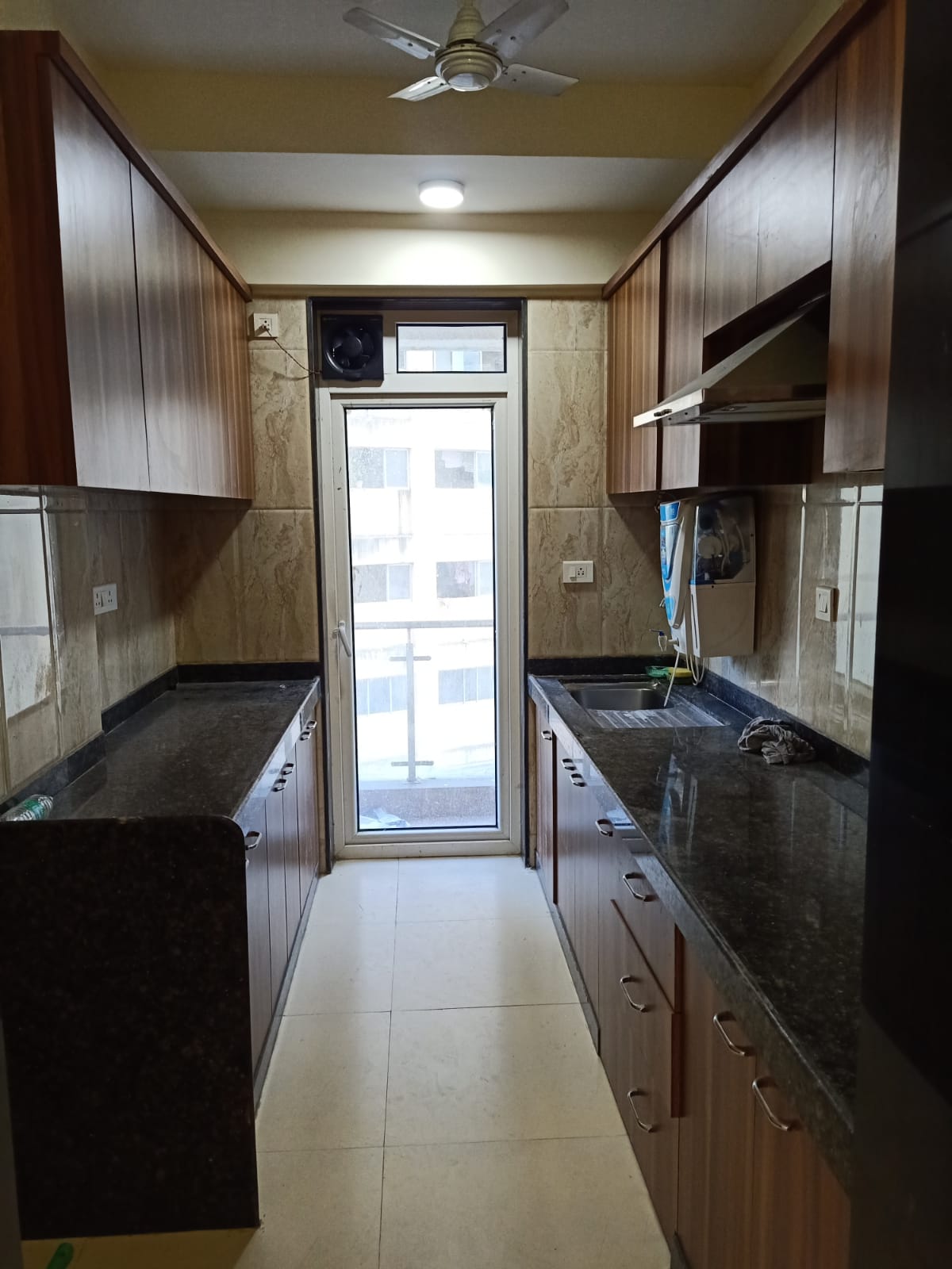 6 - Hubtown Sunstone, Bandra East