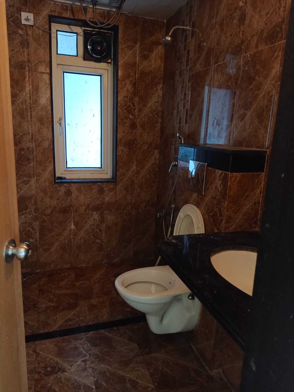 7 - Hubtown Sunstone, Bandra East