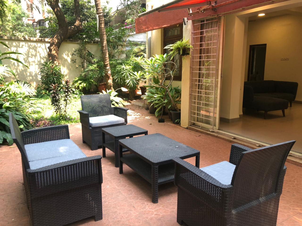 Garden1 - Crescent, Bandra West