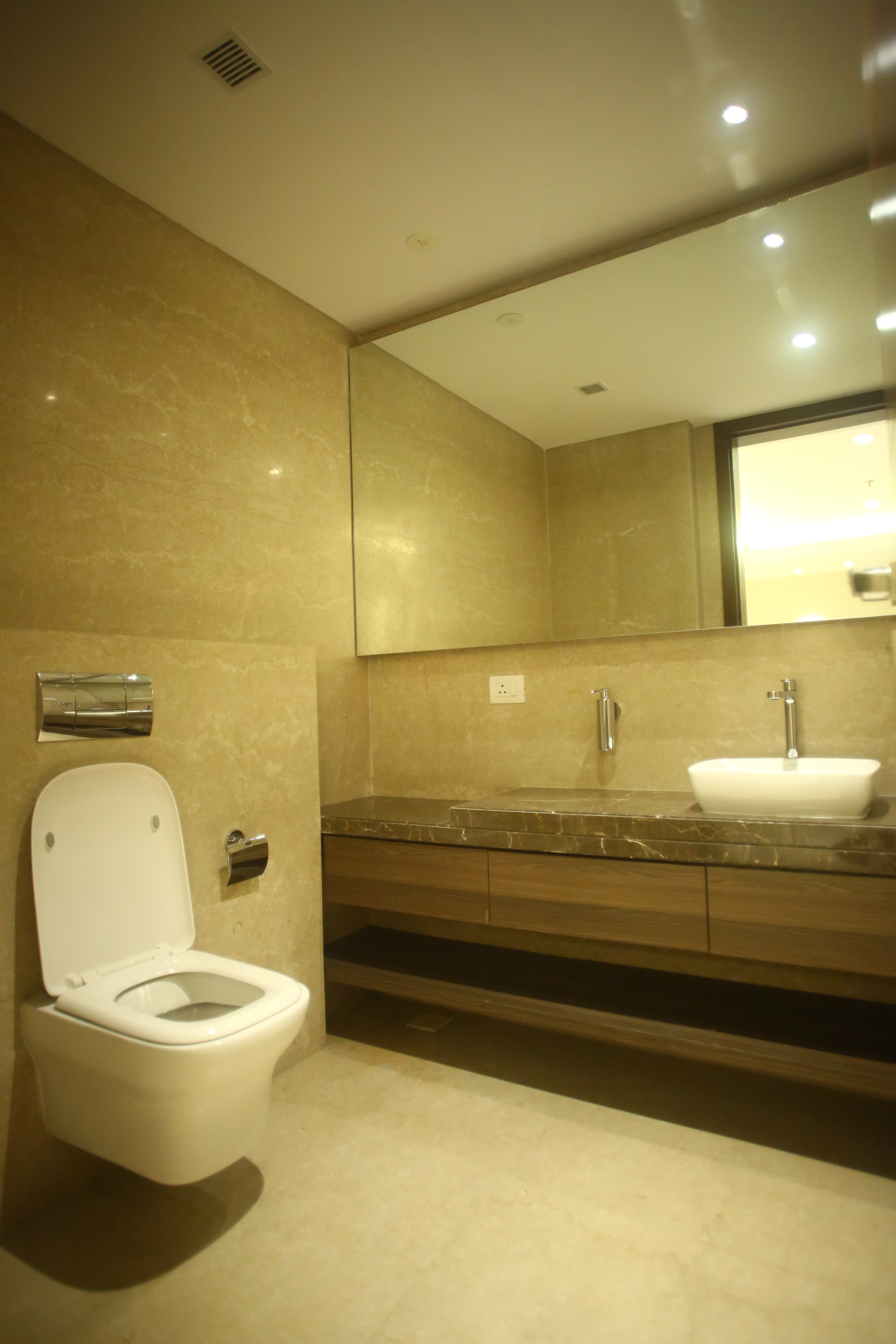 Cam45762 - Signia Isles, Bandra East