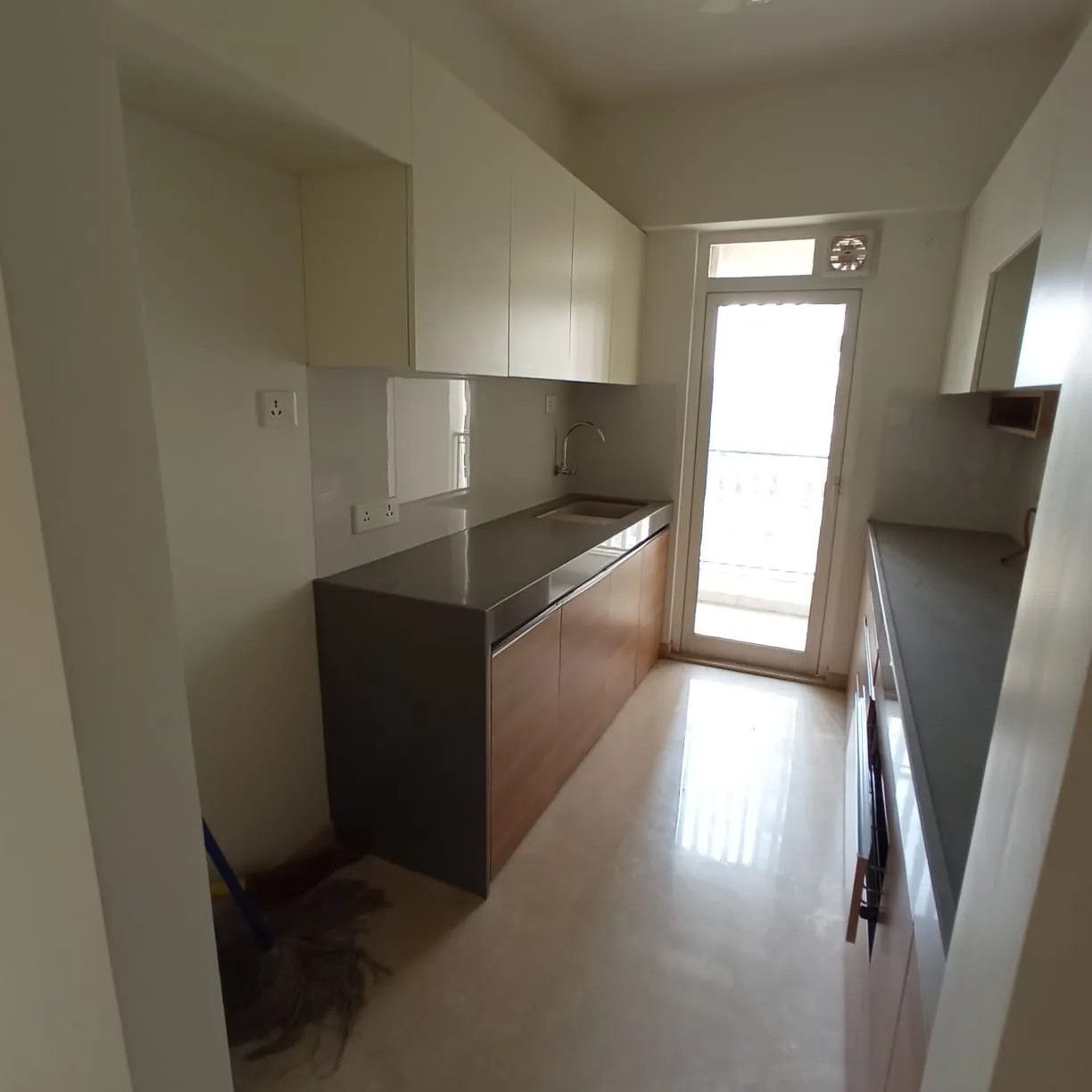 3½ BHK Flats for Sale in Godrej Trees, Vikhroli